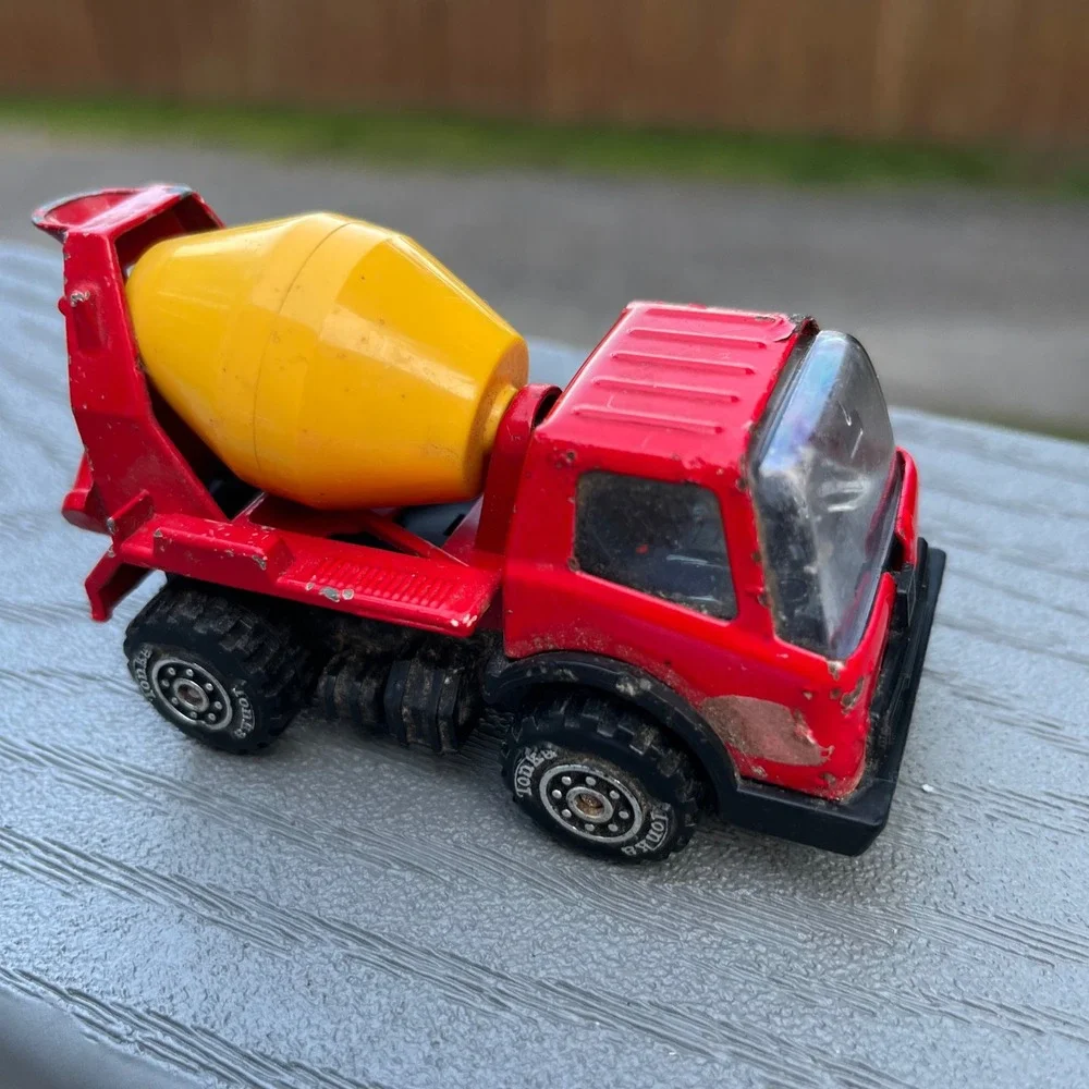 Vintage 1970 Tonka Cement Mixer Truck Red Diecast Made in Japan 3.5 Inch